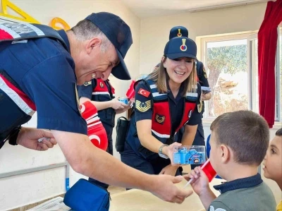 İlkokul öğrencileri jandarmayı yakından tanıdı
