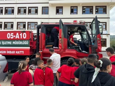 İlkokul öğrencilerinin ilk dersi yeşil vatan
