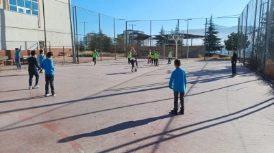 İlkokullarda ’Spora İlk Adım’ projesi başarıyla sürdürülüyor
