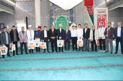 İmam Hatip Liseleri erkek &ouml;ğrenciler arası d&uuml;zenlenen yarışma sona erdi
