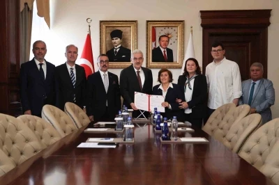 İneg&ouml;l&rsquo;de 7 birimli Aile Sağlığı Merkezi i&ccedil;in bağış protokol&uuml; imzalandı
