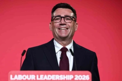 İngiltere&rsquo;de iktidardaki İş&ccedil;i Partisi&rsquo;nin yeni lideri Andy Burnham oldu
