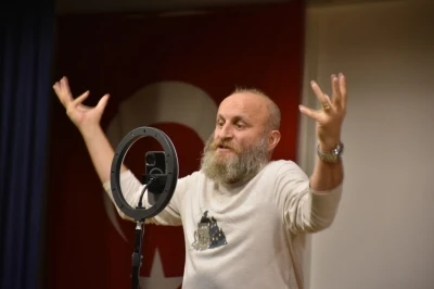 İnönü’de &quot;Parça Tesirli Pazarlar&quot; oyunu büyük ilgi gördü
