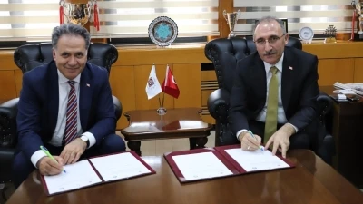 İn&ouml;n&uuml; &Uuml;niversitesi ile Fırat &Uuml;niversitesi arasında iş birliği protokol&uuml;

