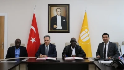 İn&ouml;n&uuml; &Uuml;niversitesi ile Tamale Teaching Hospital arasında iş birliği protokol&uuml;

