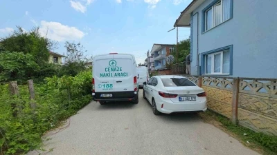 İnşaat iş&ccedil;isi evde kaldığı arkadaşını yanlışlıkla silahla vurarak &ouml;ld&uuml;rd&uuml;
