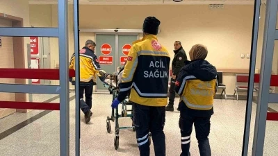 İnşaatın 2&rsquo;nci katından atlayan kişi ağır yaralandı
