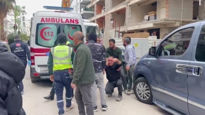 İnşaatın 5&rsquo;inci katından d&uuml;şen iş&ccedil;inin babasından y&uuml;rek burkan yakarış
