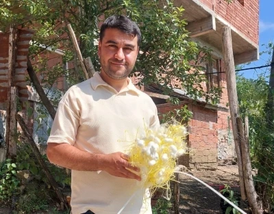 İpek b&ouml;ceği &uuml;reticisinden alternatif gelir &ccedil;ağrısı: 1 d&ouml;n&uuml;m araziden 130 bin lira gelir
