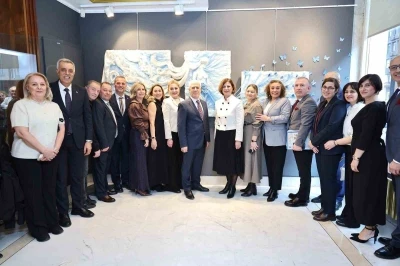 İpek sanatının zarafeti Bursa&rsquo;da sergilendi
