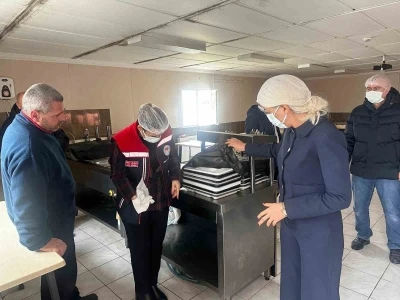İpsala&rsquo;da okul kantinleri ve yemekhanelerinde sıkı denetim
