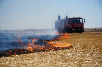 İpsala Kaymakamlığı’ndan anız yakanlara uyarı: &quot;Ceza kesmekten yorulduk, bu görüntüler İpsala’mıza yakışmıyor&quot;
