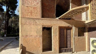 İran&rsquo;da UNESCO alanındaki &Ccedil;ehel S&uuml;tun Sarayı saldırılarda hasar g&ouml;rd&uuml;
