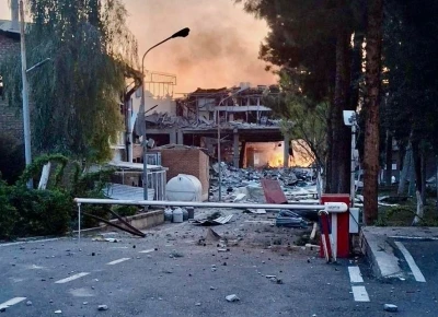 İran&rsquo;ın 100 yıllık araştırma merkezi vuruldu
