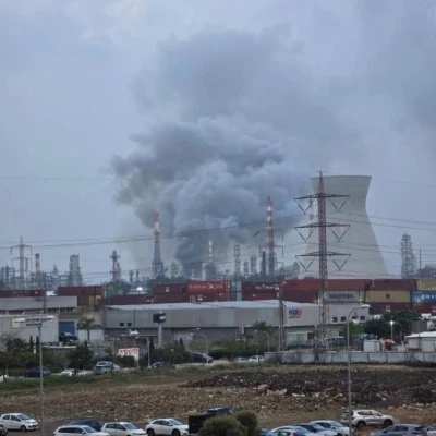 İran, İsrail&rsquo;deki Hayfa Petrol Rafinerisi&rsquo;ni hedef aldı
