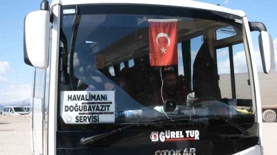 İran Kadın Milli Takımı G&uuml;rbulak Sınır Kapısı&rsquo;ndan &uuml;lkelerine ge&ccedil;ti

