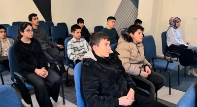İran sınırında eğitimin yeni &uuml;ss&uuml;: Esendere Halk K&uuml;t&uuml;phanesi
