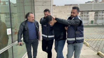 İş arkadaşını bı&ccedil;aklayarak &ouml;ld&uuml;ren şahıs adliyeye sevk edildi

