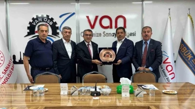 İş d&uuml;nyası Van OSB&rsquo;de buluştu: B&ouml;lgesel kalkınma ve ulaşım ağları masaya yatırıldı
