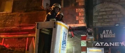 İş merkezinde yangın paniği
