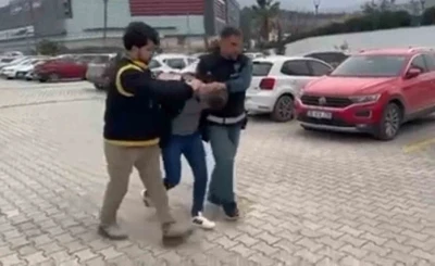 İskenderun&rsquo;da  5 ayrı su&ccedil;tan aranan şahıs yakalandı
