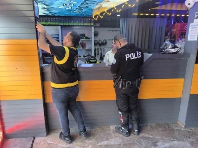 İskenderun&rsquo;da internet kafe ve oyun alanlarına denetim
