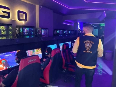 İskenderun&rsquo;da internet kafe ve oyun salonları denetlendi
