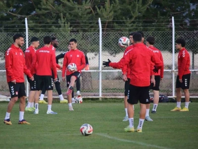 İsmet Taşdemir&rsquo;in aklı play-off&rsquo;ta
