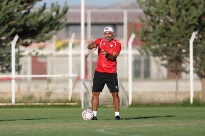 İsmet Taşdemir: "Lig bu yıl daha zorlu ge&ccedil;ecek"
