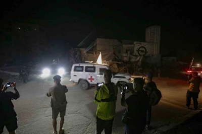 İsrail, Hamas’tan 2 İsrailli rehinenin daha cesedini teslim alacak
