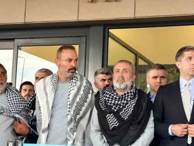 İsrail&rsquo;in alıkoyduğu K&uuml;resel Sumud Filosu&rsquo;ndaki 422 aktivist İstanbul&rsquo;a geldi
