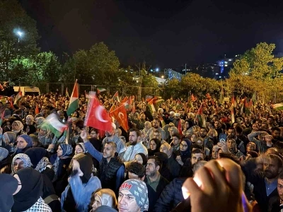 İsrail’in Sumud Filosu’a müdahalesinin ardından ABD Konsolosluğu önünde protesto edildi
