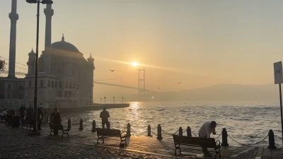 İstanbul Boğazı’nda sis etkili oluyor
