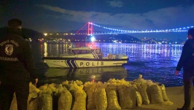 İstanbul’da 2 ton 350 kilogram kaçak midye ele geçirildi
