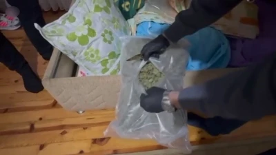 İstanbul’da 3 ilçede uyuşturucu ticareti yapan şahıs yakalandı
