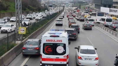 İstanbul&rsquo;da hayat kurtaran kadın s&uuml;r&uuml;c&uuml;ler
