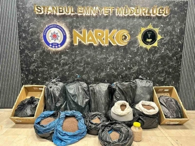 İstanbul&rsquo;da kahveye emdirilmiş 374 kilo 600 gram uyuşturucu madde ele ge&ccedil;irildi
