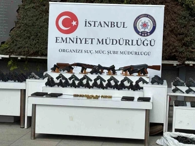 İstanbul’da ’motosikletli çete’ operasyonu: 24 kişi yakalandı
