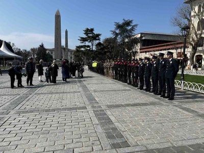 İstanbul&rsquo;da Polis Haftası kortejine yoğun ilgi
