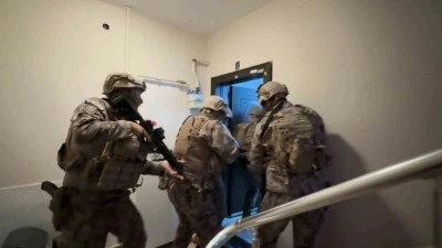 İstanbul'da suç örgütüne operasyon: 16 şüpheli gözaltına alındı