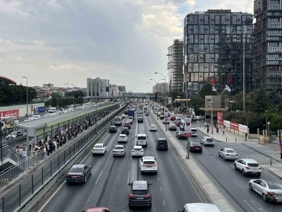 İstanbul’da trafik yoğunluğu yüzde 67’e ulaştı
