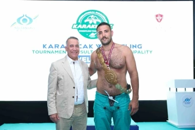 İstanbul’da Uluslararası Sultangazi Belediyesi Geleneksel Karakucak Güreşleri Turnuvası düzenlendi
