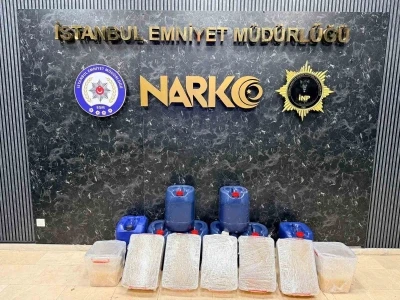 İstanbul&rsquo;da uyuşturucu operasyonu: 284 kilo 850 gram uyuşturucu madde ele ge&ccedil;irildi
