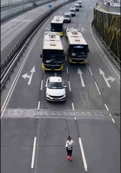 İstanbul Maratonu’nda sonuncu olan koşucu birinciden daha popüler oldu
