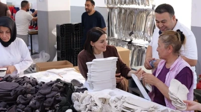 İstanbul milletvekillerinden 3 il&ccedil;ede yoğun saha mesaisi

