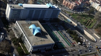 İstanbul'un reklam baronu: Yolsuzluk soruşturmasında konuşmaması için tehdit edildi!