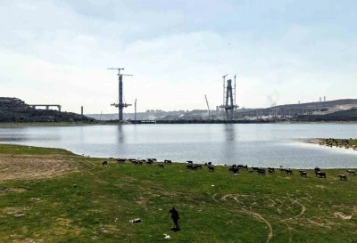İstanbul&rsquo;un yeni y&uuml;z&uuml;; k&ouml;pr&uuml; y&uuml;kselirken ke&ccedil;iler merada

