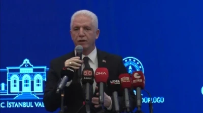 İstanbul Valisi G&uuml;l&rsquo;den lise &ouml;ğrencilerine burs m&uuml;jdesi
