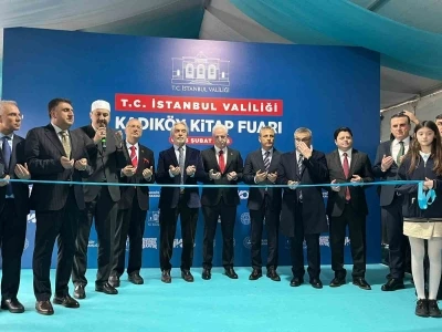 İstanbul Valisi G&uuml;l: "İstanbul Valiliği olarak b&uuml;t&uuml;n il&ccedil;elerimizde kitap fuarı d&uuml;zenleyeceğiz"
