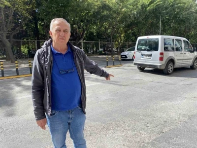 İstiklal Mahallesi’ne girmek isteyen sürücülere duba engeli
